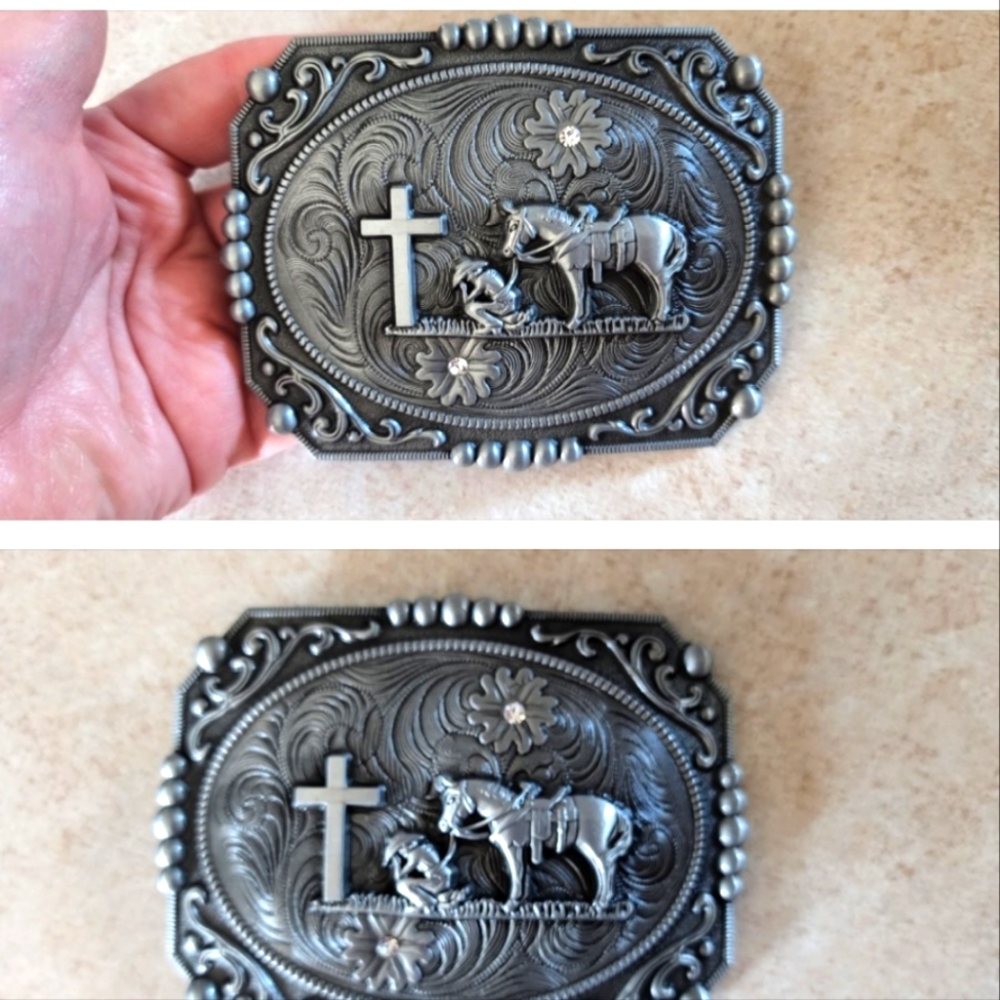 Western man Praying At Cross With His Horse Belt Buckle